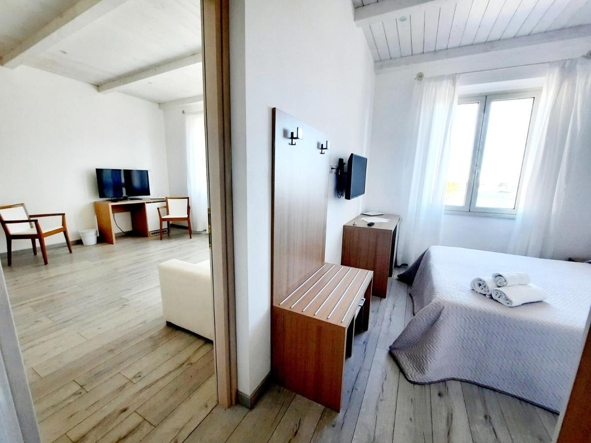 Guest house La Promenade & *