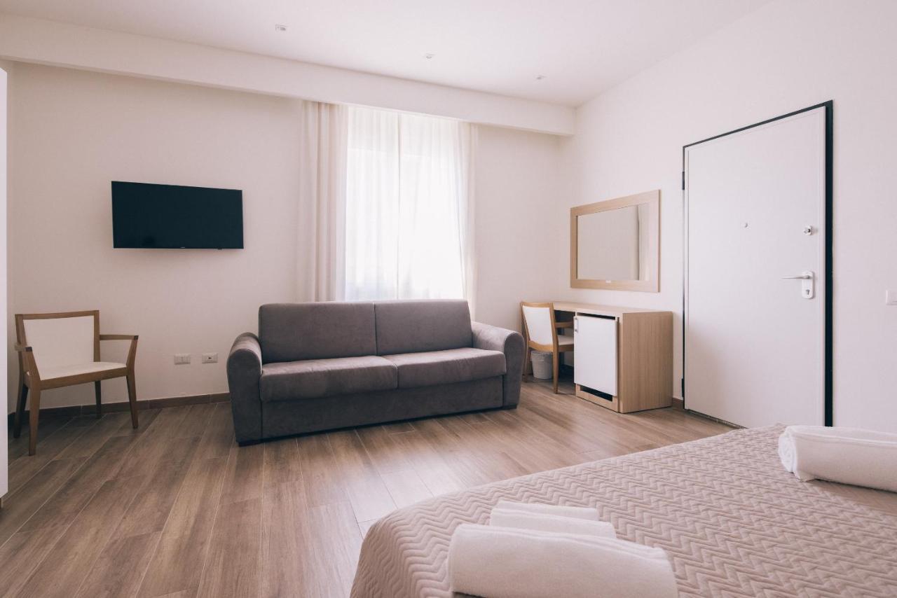 Guest house La Promenade & Olbia